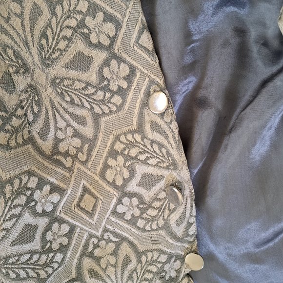 Sport Jacket Size Small. - Picture 5 of 5